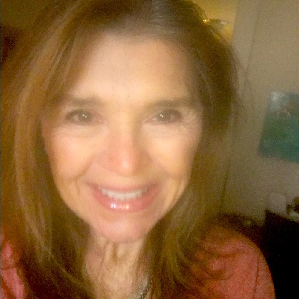 Meet your Posher, Elena